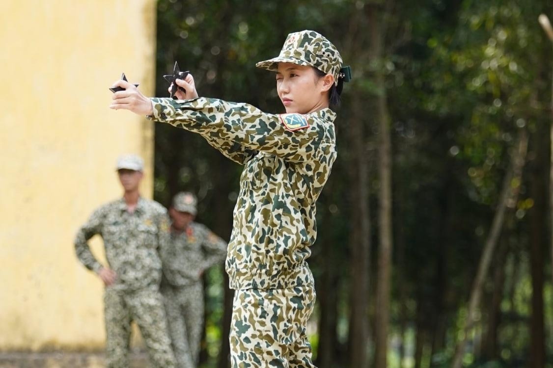 Diệu Nhi đáp trả vừa gắt vừa hài với "thánh bình luận" khi bị chê lố tại Sao Nhập Ngũ
