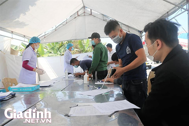 Dịch Covid-19 ngày 7/2: Thêm 4 ca mắc mới; Lấy xong mẫu xét nghiệm cho 1.000 nhân viên sân bay Tân Sơn Nhất - Ảnh 1.