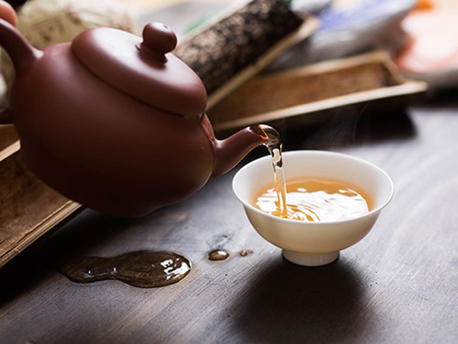 Ngày Tết uống trà nhớ lưu ý 4 KHÔNG để tránh gây hại cho sức khỏe - Ảnh 2.