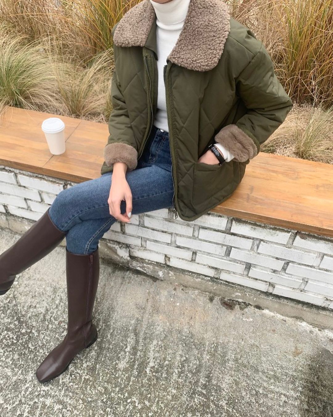 11 c&aacute;ch diện boots cao ngang gối được hội s&agrave;nh mặc m&ecirc; nhất l&uacute;c n&agrave;y, update ngay để diện đẹp cả Tết - Ảnh 1.