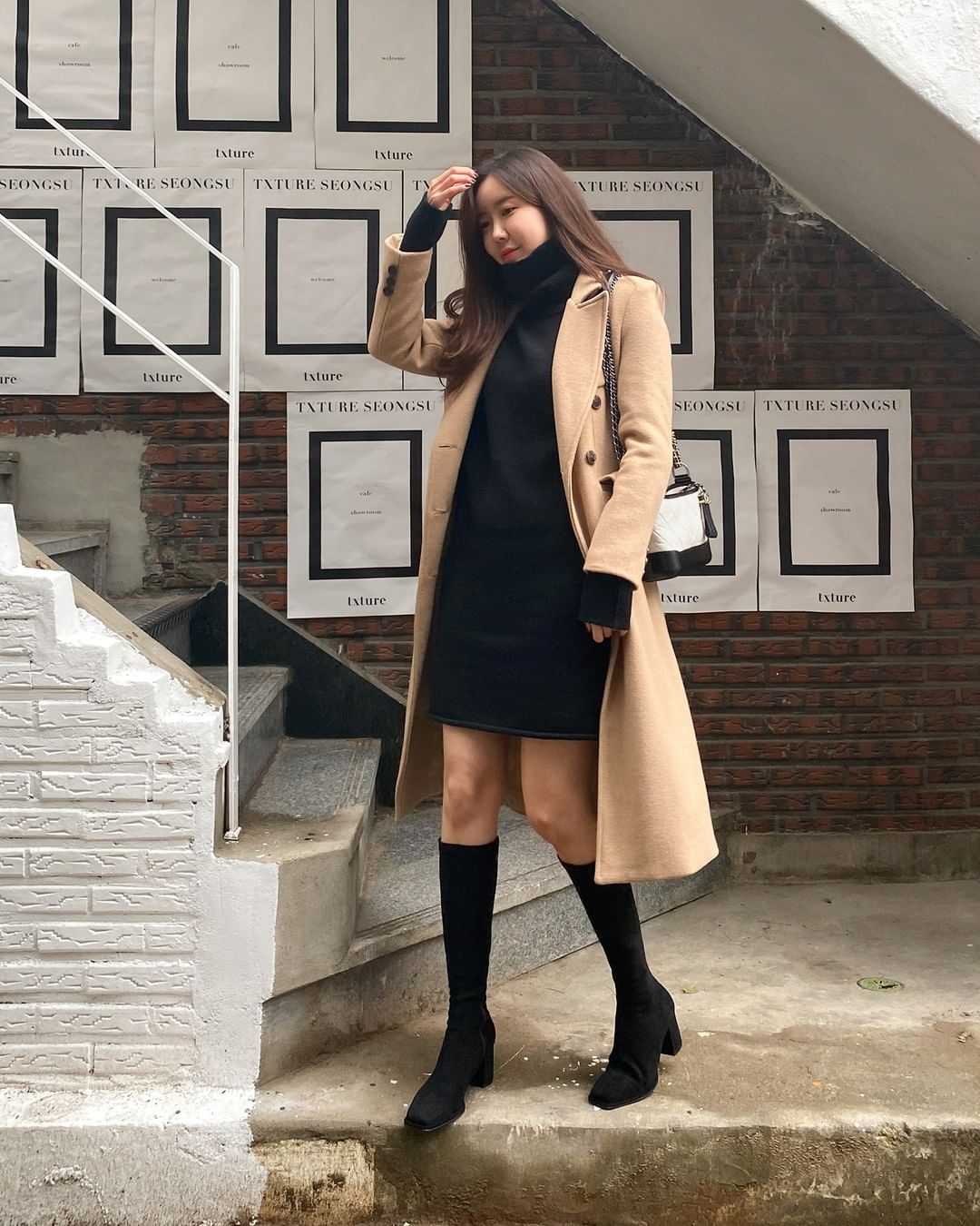 11 c&aacute;ch diện boots cao ngang gối được hội s&agrave;nh mặc m&ecirc; nhất l&uacute;c n&agrave;y, update ngay để diện đẹp cả Tết - Ảnh 8.