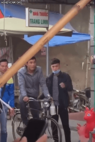 Lộ clip chứng minh Ch&acirc;u - Ph&uacute;c chưa chết, c&ograve;n đưa nhau đi trốn ở Hướng Dương Ngược Nắng 2 - Ảnh 2.