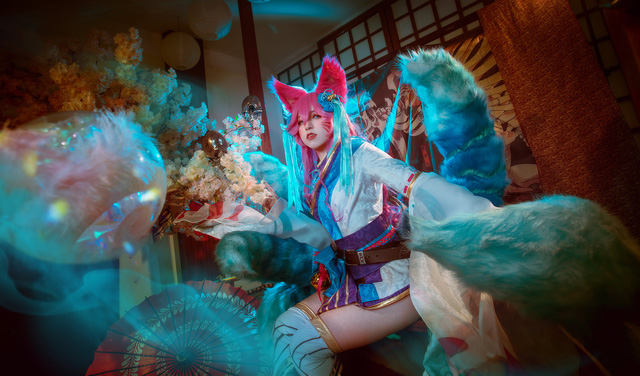 Ngất trên giàn quất với loạt ảnh cosplay Ahri Chiêu Hồn Thiên Hồ do mỹ nhân người Việt hóa thân - Ảnh 14.