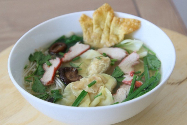 Điểm qua những món ăn tương đồng của Thái Lan - Việt Nam để thấy ẩm thực Việt bây giờ cũng nổi tiếng đắt đỏ và ngon lắm chứ chẳng chơi! - Ảnh 2.