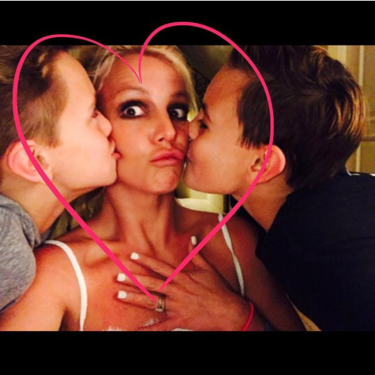 Lâu lắm mới xuất hiện, 2 cậu con trai của Britney Spears gây bất ngờ với ngoại hình hiện tại, đặc biệt là chiều cao - Ảnh 4.