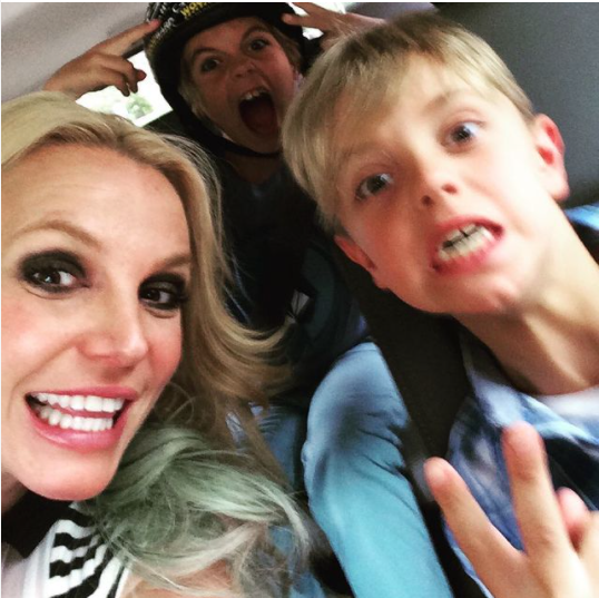 Lâu lắm mới xuất hiện, 2 cậu con trai của Britney Spears gây bất ngờ với ngoại hình hiện tại, đặc biệt là chiều cao - Ảnh 5.