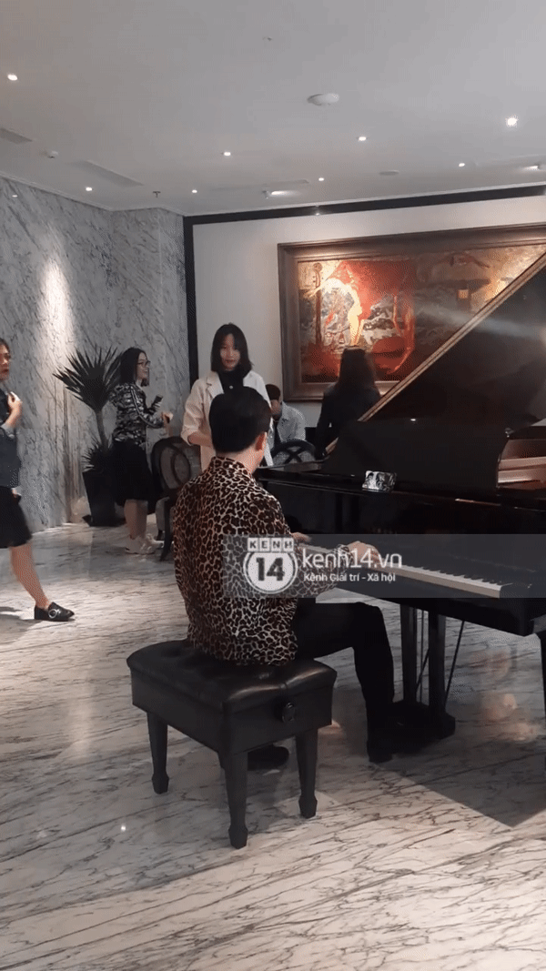 Trấn Th&agrave;nh đang đ&agrave;n say sưa bỗng giật đ&ugrave;ng đ&ugrave;ng, Bố Gi&agrave; Lắm Chi&ecirc;u nhập đấy ư? - Ảnh 2.