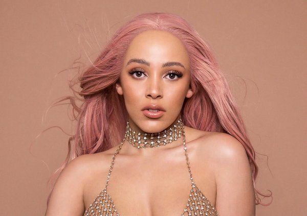 Nữ ca sĩ Doja Cat lần đầu livestream khiến hàng loạt streamer đình đám phát cuồng - Ảnh 1.