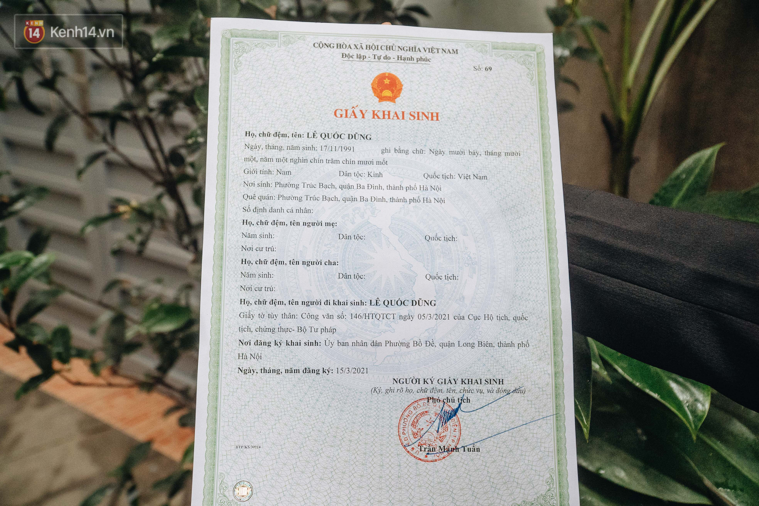 The arduous journey to obtain the birth certificate of an invisible person who has lived in Hanoi for 30 years: I am like a social outcast - Photo 4.