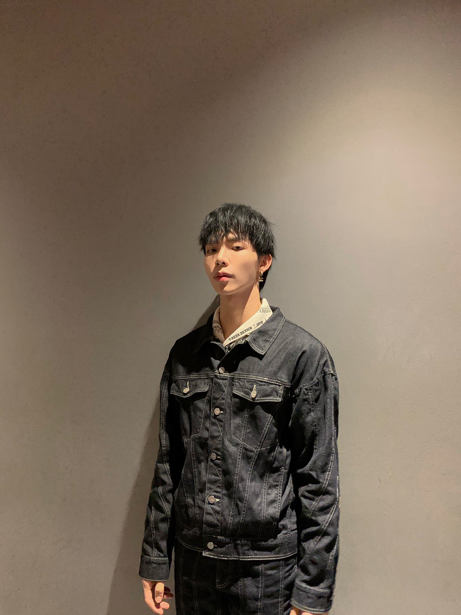 Erik thừa nhận gần đây hát bị lạm dụng giọng mũi do bị xoang, trả lời sao trước loạt bình luận chê trách thời gian qua? - Ảnh 2. Erik thừa nhận gần đây hát bị lạm dụng giọng mũi do bị xoang, trả lời sao trước loạt bình luận chê trách thời gian qua? - Ảnh 2.