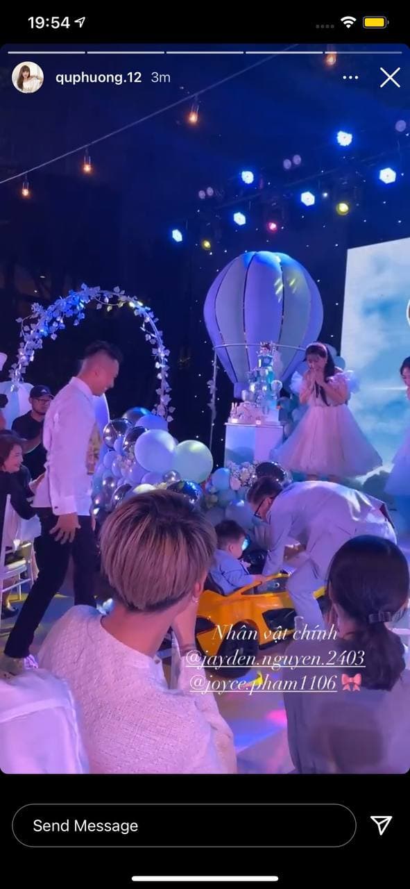 The goddess Minh Plastic organized a luxurious birthday party for the 1-year-old prince, the guests were full of famous rich people - Photo 11.