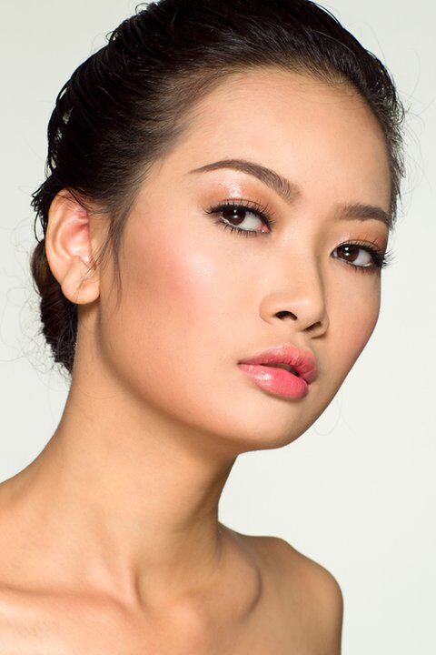 Top 7 Vietnams Next Top Model m&ugrave;a đầu ti&ecirc;n l&ecirc;n xe hoa c&ugrave;ng cựu gi&aacute;m đốc sản xuất chương tr&igrave;nh - Ảnh 6.