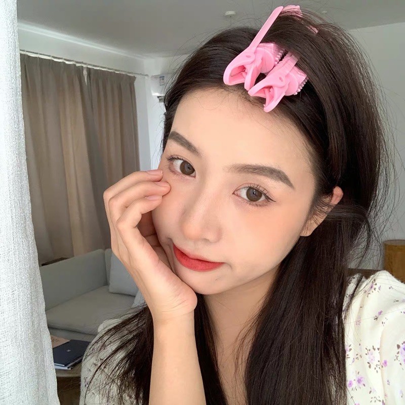 D&ugrave;ng thử kẹp phồng ch&acirc;n t&oacute;c hot hit: Sử dụng đơn giản, quảng c&aacute;o gi&uacute;p thăng hạng nhan sắc nhưng liệu c&oacute; n&ecirc;n sắm? - Ảnh 1.