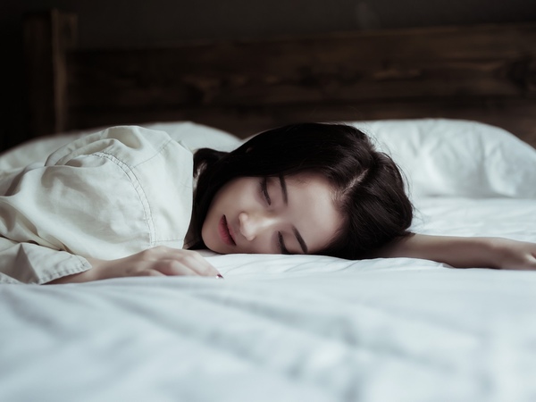 Trong và sau khi ngủ mà thấy dấu hiệu kỳ lạ này nghĩa là cơ thể bạn đang lão hóa nhanh, rất cần khắc phục kịp thời - Ảnh 3.