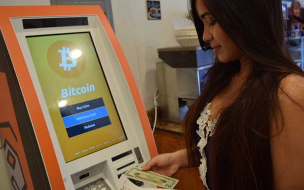 ATM Bitcoin tràn ra khắp nước Mỹ: Đút vào 1 đồng lấy ra tương đương 923 triệu VNĐ - có thật dễ ăn như vậy không? - Ảnh 1.