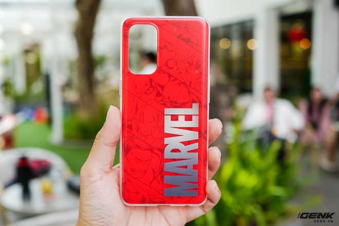 Trên tay OPPO Reno5 phiên bản Marvel Edition đặc biệt: Giá 9.7 triệu, bán giới hạn chỉ 2000 chiếc - Ảnh 4.