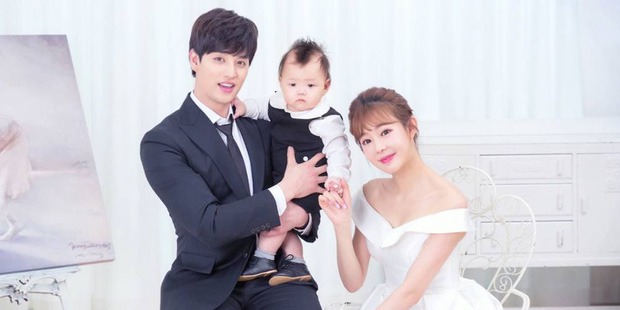 Hết vô tránh nhiệm với con, nam thần Kpop đình đám gen 2 bị vợ hơn 11 tuổi tố lừa tiền thuê nhà để sang Mỹ, trì hoãn ly hôn - Ảnh 3. Hết vô tránh nhiệm với con, nam thần Kpop đình đám gen 2 bị vợ hơn 11 tuổi tố lừa tiền thuê nhà để sang Mỹ, trì hoãn ly hôn - Ảnh 3.