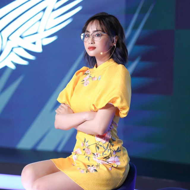 Ng&agrave;y ấy - b&acirc;y giờ: Từ c&ocirc; g&aacute;i 17 tuổi ng&acirc;y thơ l&agrave;m Esports đến Minh Nghi nữ MC &ldquo;quốc d&acirc;n vạn người m&ecirc; - Ảnh 18.