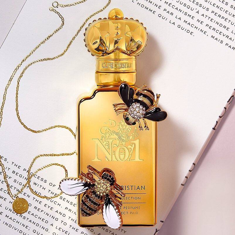Ngọc Trinh khoe 3 chai nước hoa yêu thích: Chai rẻ nhất gần 7 triệu, chai thơm mùi tiền giá tận 80 triệu - Ảnh 5. Ngọc Trinh khoe 3 chai nước hoa yêu thích: Chai rẻ nhất gần 7 triệu, chai thơm mùi tiền giá tận 80 triệu - Ảnh 5.