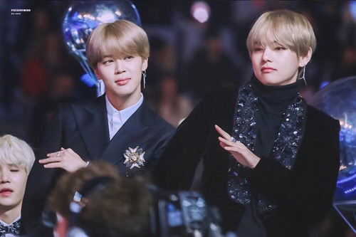 Bộ đôi Jimin và V (BTS) tốt nghiệp Đại học top đầu, nhận thêm cả giải thưởng khủng nhờ thành tích học! - Ảnh 3.