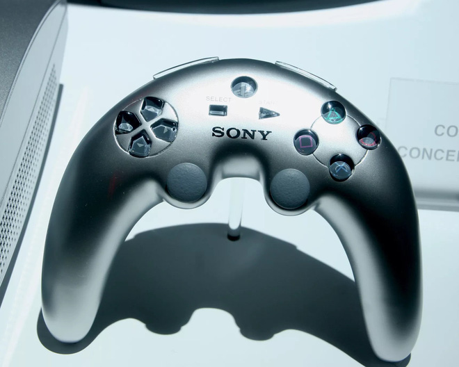 Bằng sáng chế mới nhất của Sony tiết lộ một chiếc gamepad PlayStation bằng... quả chuối - Ảnh 1.