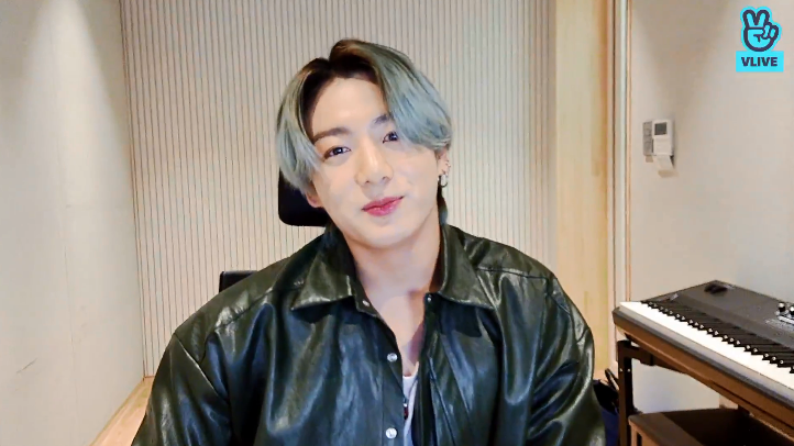 Jungkook (BTS) than trời v&igrave; mới khoe đồ uống y&ecirc;u th&iacute;ch đ&atilde; bị fan mua sạch, đ&agrave;nh ngậm ng&ugrave;i chịu cảnh trắng tay - Ảnh 6.