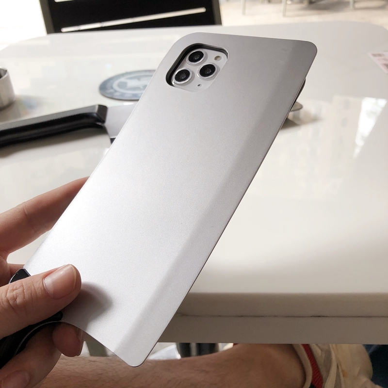 Tưởng đ&ugrave;a m&agrave; thật: Những chiếc ốp điện thoại b&aacute; đạo nh&igrave;n m&agrave; giật m&igrave;nh - Ảnh 2.