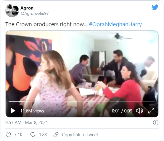 Cuộc phỏng vấn bom tấn của vợ chồng Meghan Markle l&agrave;m khuynh đảo MXH, d&acirc;n mạng ra sức chế ảnh meme kh&ocirc;ng nhịn được cười - Ảnh 4.