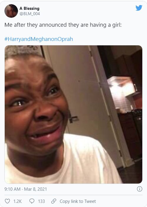 Cuộc phỏng vấn bom tấn của vợ chồng Meghan Markle l&agrave;m khuynh đảo MXH, d&acirc;n mạng ra sức chế ảnh meme kh&ocirc;ng nhịn được cười - Ảnh 10.