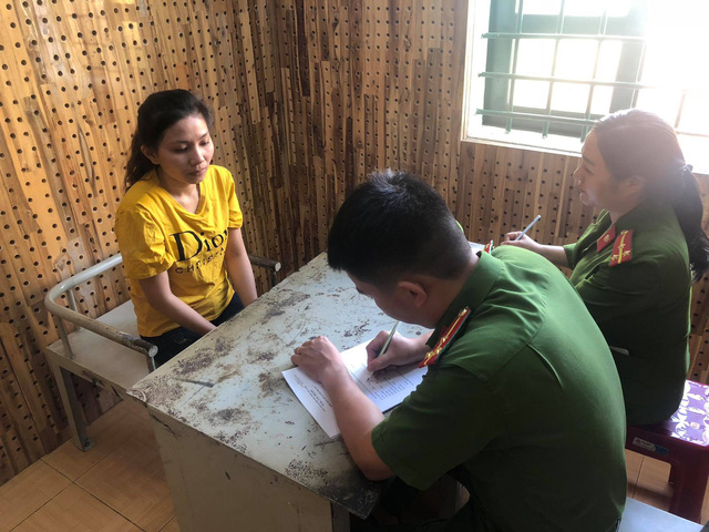 Triệt ph&aacute; nh&oacute;m đối tượng thu&ecirc; h&agrave;ng chục chiếc xe &ocirc; t&ocirc; rồi đưa đi cầm cố - Ảnh 2.