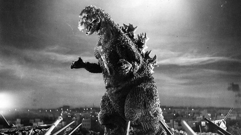 65 năm của quái vật Godzilla: Từng giả trân ngốc nghếch trước khi trở thành vua quái vật! - Ảnh 2. 65 năm của quái vật Godzilla: Từng giả trân ngốc nghếch trước khi trở thành vua quái vật! - Ảnh 2.