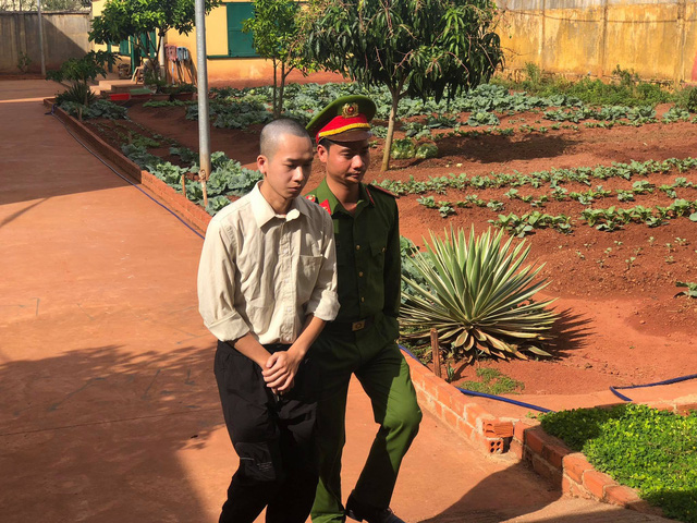 Triệt ph&aacute; nh&oacute;m đối tượng thu&ecirc; h&agrave;ng chục chiếc xe &ocirc; t&ocirc; rồi đưa đi cầm cố - Ảnh 3.
