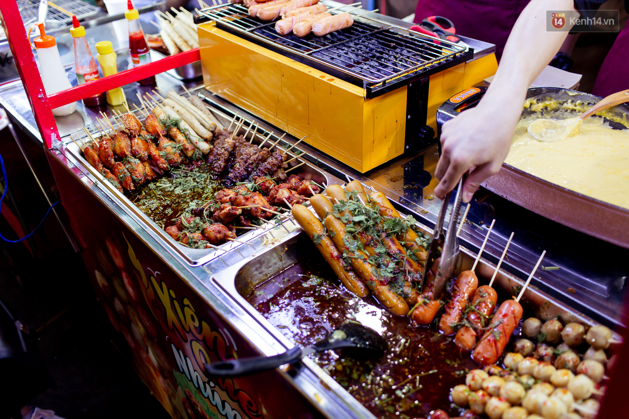 Gọi chợ Hồ Thị Kỷ là vũ trụ ăn uống giữa Sài Gòn vì muốn tìm món nào cũng có, ăn no ngập mặt mà tốn chưa tới 100k - Ảnh 35.