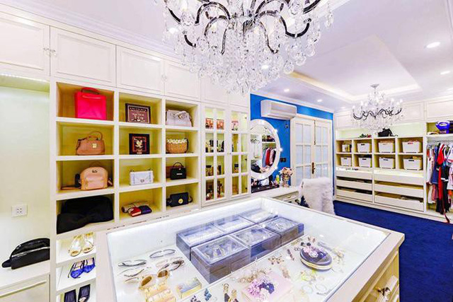 Danh tính và sự giàu có khủng khiếp của người chi 7,5 tỷ mời Quách Thái Công làm nội thất - Ảnh 9. Danh tính và sự giàu có khủng khiếp của người chi 7,5 tỷ mời Quách Thái Công làm nội thất - Ảnh 9.