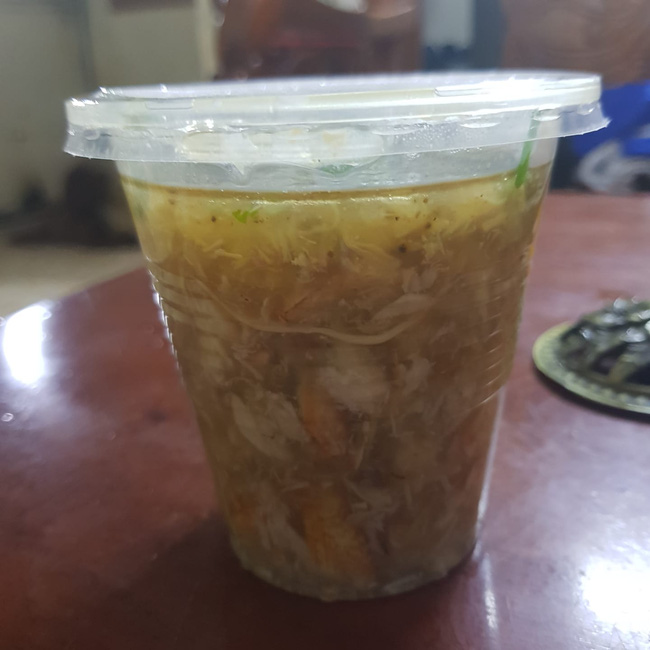 Dân mạng cay đắng review tiệm súp cua đắt nhất Sài Gòn: Bỏ ra 50k chỉ được vài muỗng súp, ly súp 25k gió thổi còn bay - Ảnh 4.