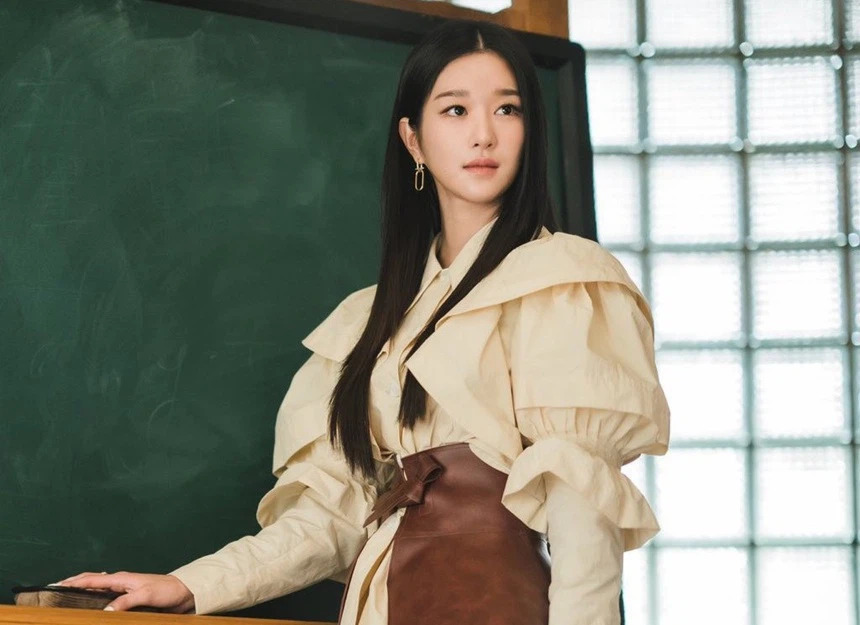 Cái kết của 5 sao kiểm soát người yêu quá mức: Seo Ye Ji lộ thêm gần chục phốt, Lâm Tâm Như nhận cái kết bất ngờ - Ảnh 11. Cái kết của 5 sao kiểm soát người yêu quá mức: Seo Ye Ji lộ thêm gần chục phốt, Lâm Tâm Như nhận cái kết bất ngờ - Ảnh 11.