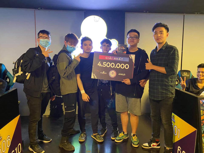 Quản lý đội CS:GO số 1 Việt Nam khẳng định: Không bán độ lấy đâu ra tiền nuôi đội tuyển - Ảnh 4. Quản lý đội CS:GO số 1 Việt Nam khẳng định: Không bán độ lấy đâu ra tiền nuôi đội tuyển - Ảnh 4.