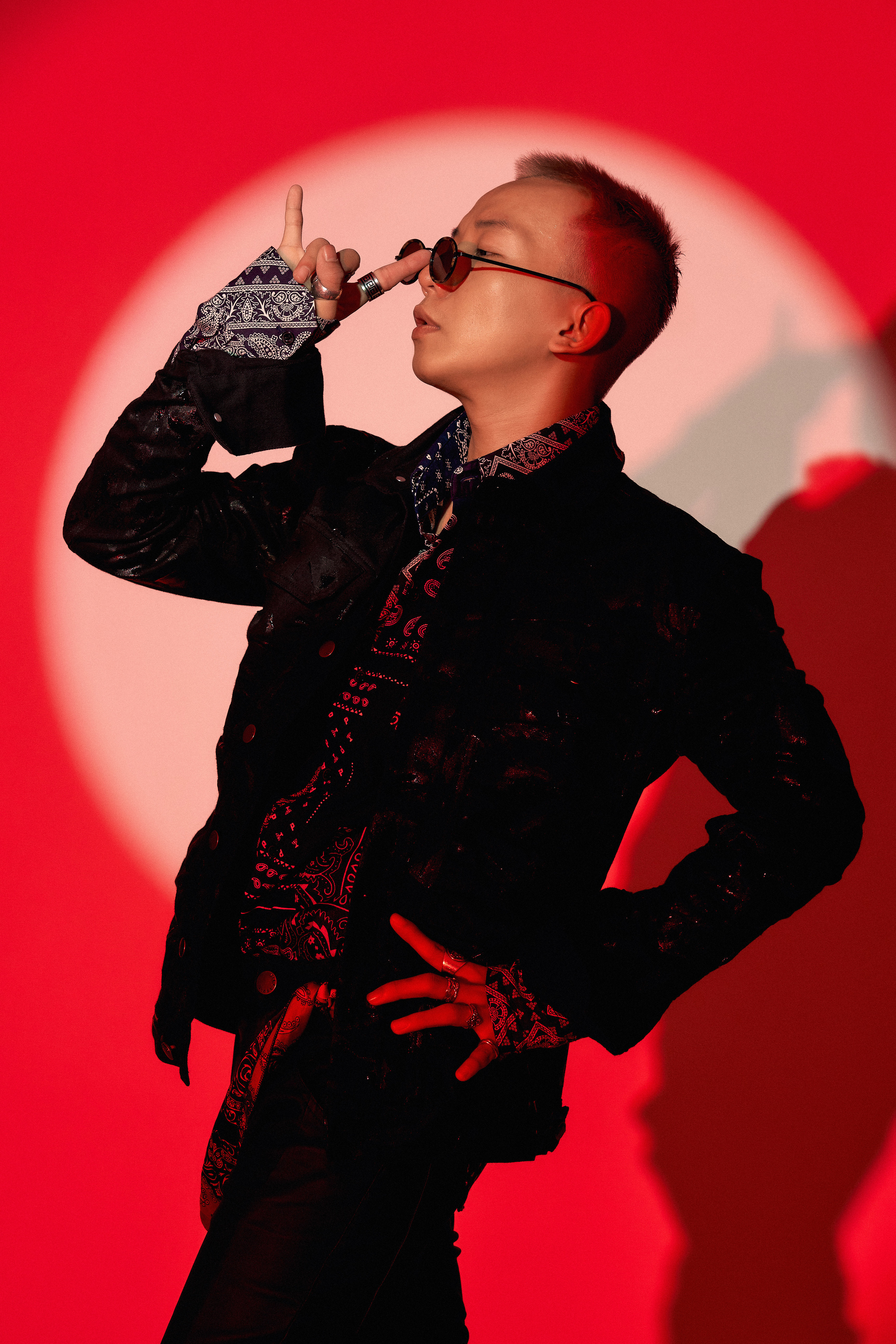 Ch&agrave;ng trai Việt sở hữu loạt ca kh&uacute;c ấn tượng mang đậm vibe quốc tế, soi ra profile đ&uacute;ng kh&ocirc;ng phải dạng vừa - Ảnh 8.