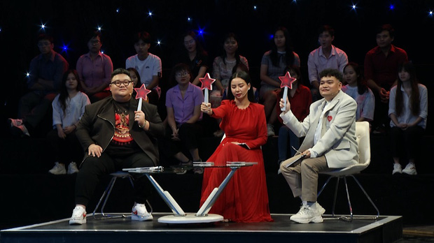 Netizen phẫn nộ với cô gái đi thi hát với thái độ bất cần, sẵn sàng đốp chát lại ban giám khảo - Ảnh 1.
