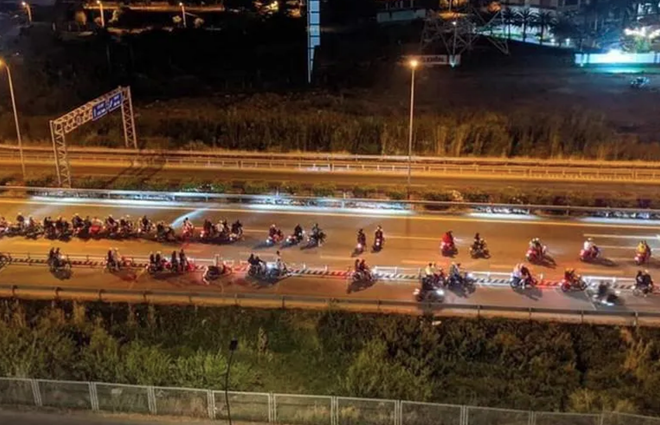 Khởi tố vụ đua xe trên cao tốc và thông tin về vụ bắt Lê Chí Thành - Ảnh 2.