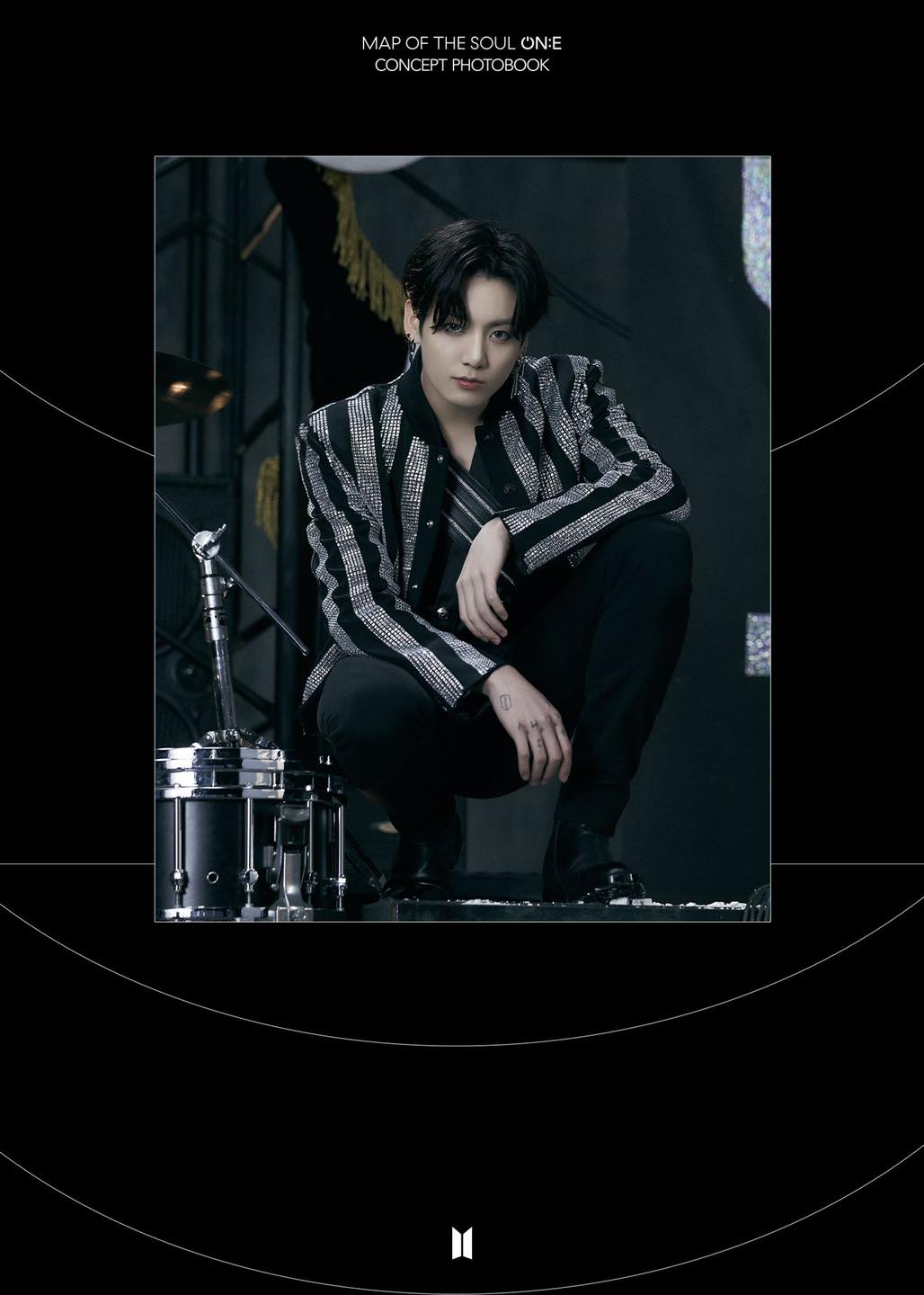 BTS tung một lúc 2 bộ ảnh concept vừa cool ngầu ma mị vừa trong veo, visual cận mặt đẹp ná thở - Ảnh 15. BTS tung một lúc 2 bộ ảnh concept vừa cool ngầu ma mị vừa trong veo, visual cận mặt đẹp ná thở - Ảnh 15.