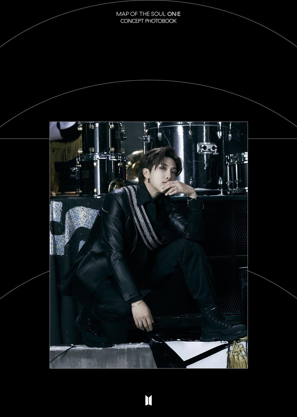 BTS tung một lúc 2 bộ ảnh concept vừa cool ngầu ma mị vừa trong veo, visual cận mặt đẹp ná thở - Ảnh 12. BTS tung một lúc 2 bộ ảnh concept vừa cool ngầu ma mị vừa trong veo, visual cận mặt đẹp ná thở - Ảnh 12.