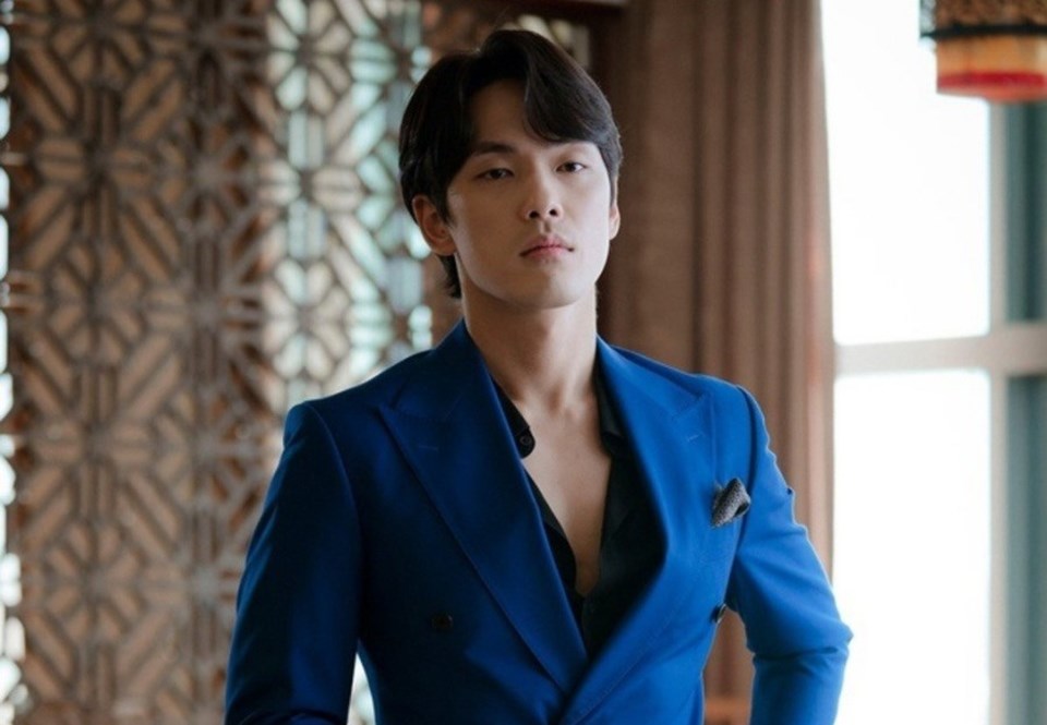 8 nam thần cưa sừng làm nghé ngọt nhất phim Hàn: Nhìn tuổi anh chú Hwang In Yeop với Kim Bum mà sốc xỉu! - Ảnh 13. 8 nam thần cưa sừng làm nghé ngọt nhất phim Hàn: Nhìn tuổi anh chú Hwang In Yeop với Kim Bum mà sốc xỉu! - Ảnh 13.