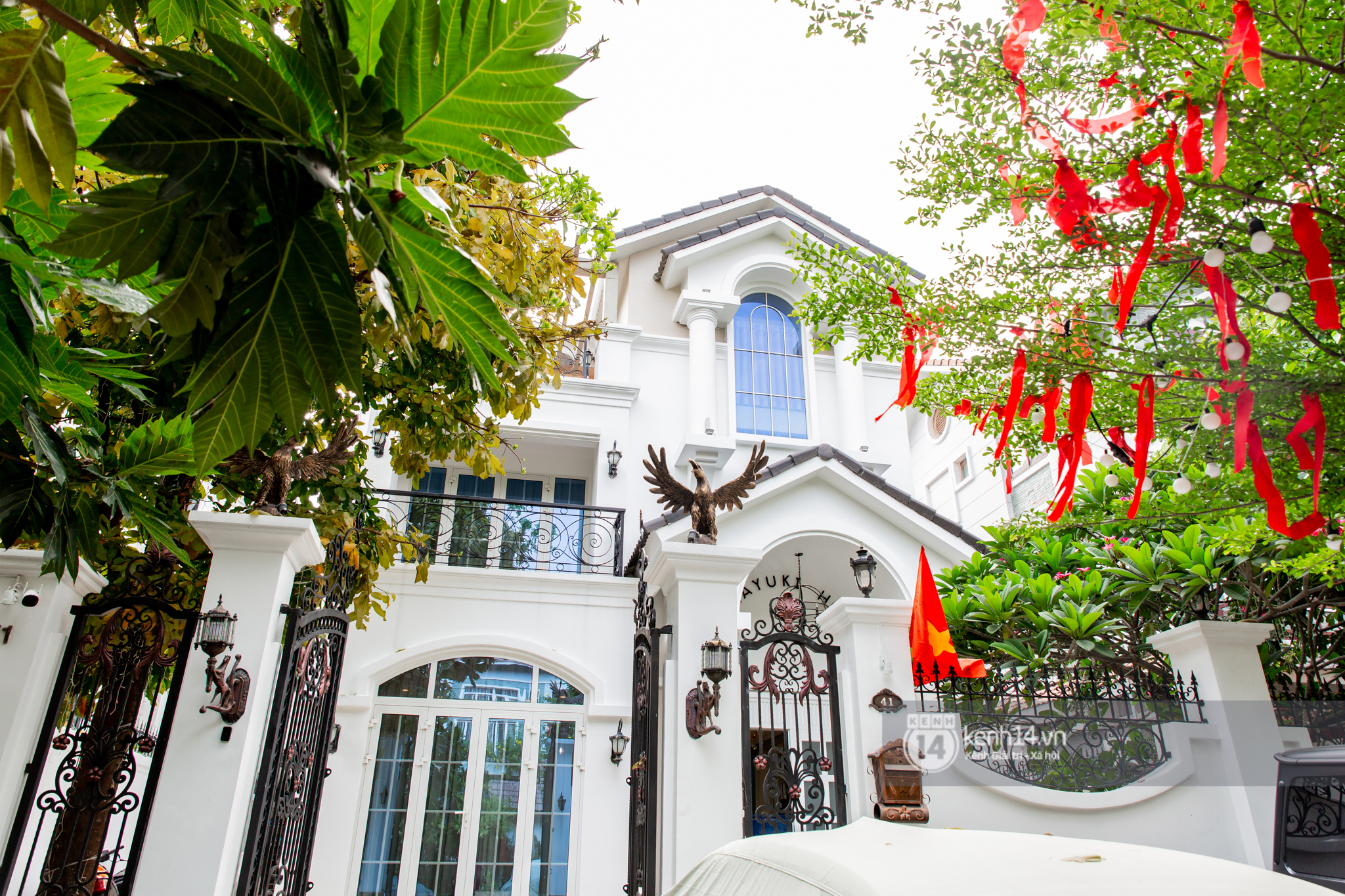 Gặp nữ đại gia thuê Thái Công làm nội thất cho biệt thự gần 200 tỷ: Lớn lên từ bãi rác - đặt mục tiêu làm bạn với giới thượng lưu - Ảnh 6. Gặp nữ đại gia thuê Thái Công làm nội thất cho biệt thự gần 200 tỷ: Lớn lên từ bãi rác - đặt mục tiêu làm bạn với giới thượng lưu - Ảnh 6.