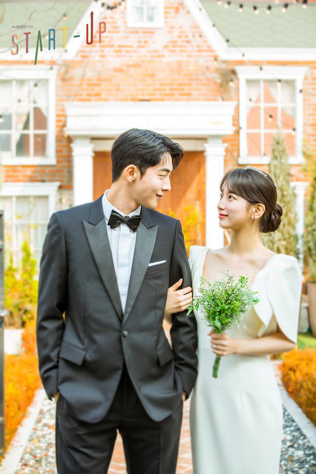 Đau đầu chọn couple có chemistry đỉnh nhất Kpop: Hyeri - Park Bo Gum có plot twist gây sốc, IU mê luôn tài tử kém 4 tuổi? - Ảnh 9.