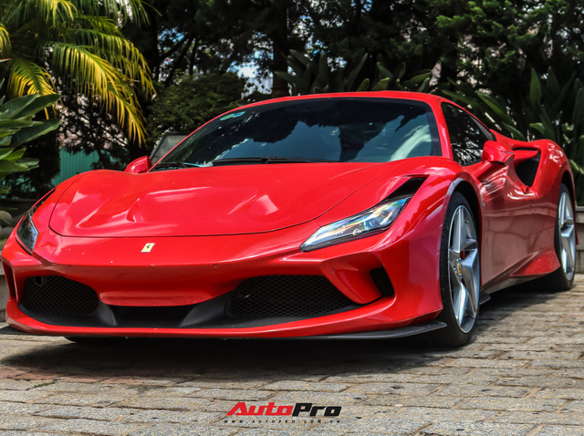 Ferrari F8 Tributo của nữ doanh nh&acirc;n Ph&uacute; Y&ecirc;n lần đầu đi phượt: C&oacute; một sự thay đổi nhỏ so với lần xuất hiện trước - Ảnh 1.