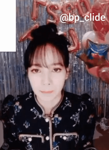Fan đ&ograve;i spoil về m&agrave;n debut solo, Lisa (BLACKPINK) chỉ n&oacute;i một c&acirc;u nhưng ai cũng đo&aacute;n l&agrave; t&ecirc;n album mới? - Ảnh 1.