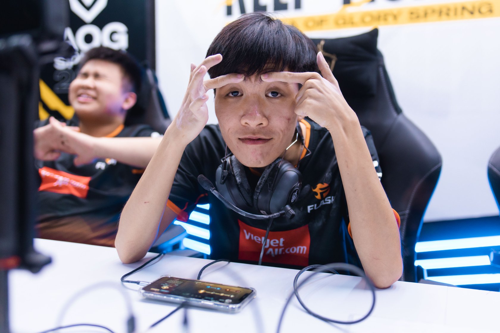 Đạt K&ograve;ii thần th&aacute;i ng&uacute;t trời trong ng&agrave;y đầu ti&ecirc;n l&agrave;m HLV Team Flash, bảnh bao chẳng k&eacute;m Harvin ng&agrave;y xưa! - Ảnh 6.