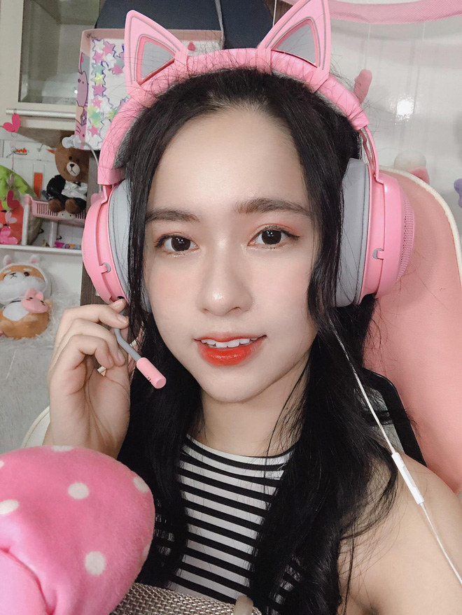 Chỉ đăng video tập thể dục nhẹ nhàng, nữ streamer nhận nghìn lời khen nức mũi, fan nước ngoài còn thả đầy hoa - Ảnh 5.