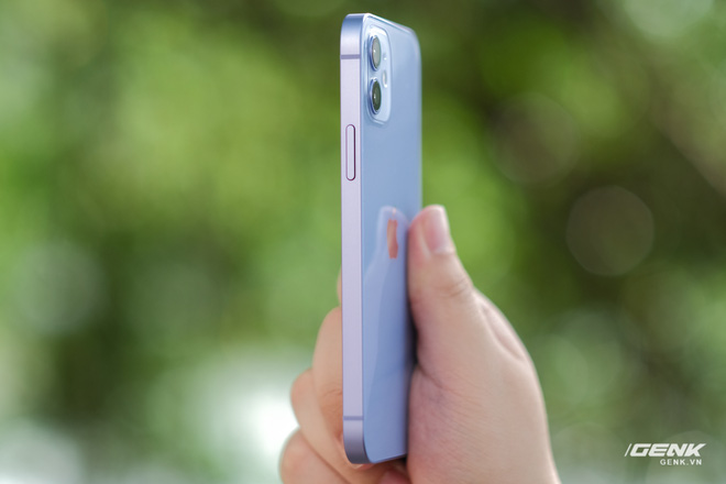 Trên tay iPhone 12 màu tím mộng mơ mới, giá chính hãng 22 triệu đồng, lên kệ trong tháng 6 - Ảnh 8.